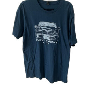 District T-Shirt Men’s Size XL Color Navy Blue Chevy Trucks Graphic